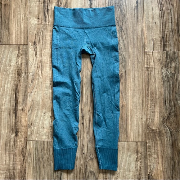 🦊Lululemon Ebb to Street Tight - Picture 3 of 9